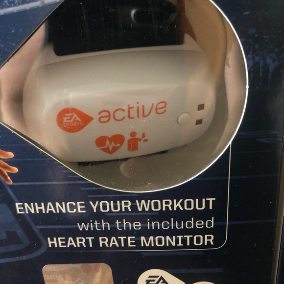 Ea Sports Active NFL Training Camp - Wii Standard Edition - Picture 3 of 4